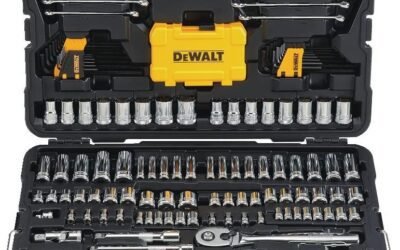 Réparez et entretenez votre voiture vintage avec le kit de mécanique DEWALT