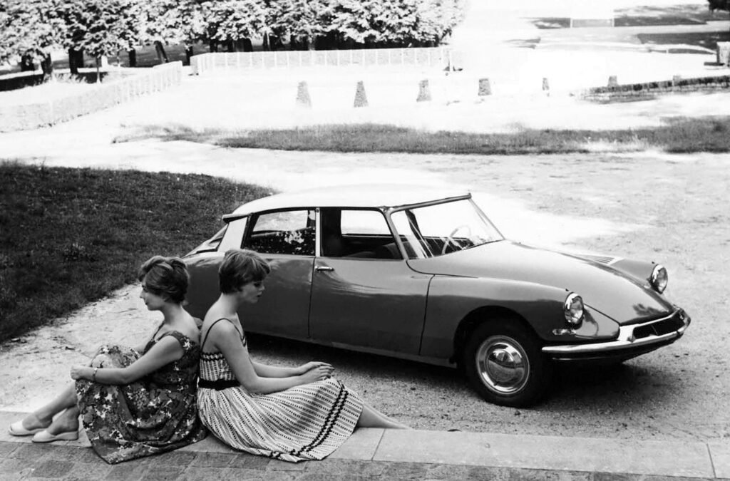 Rétromobile 2025 fêtera 70 ans de Citroën DS