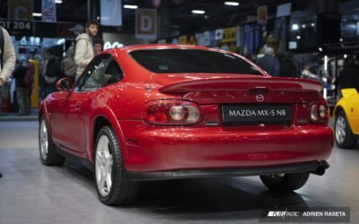 Une rare Mazda MX-5 Roadster Coupé à Rétromobile 2025